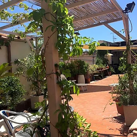 La Terrazza Couette-café